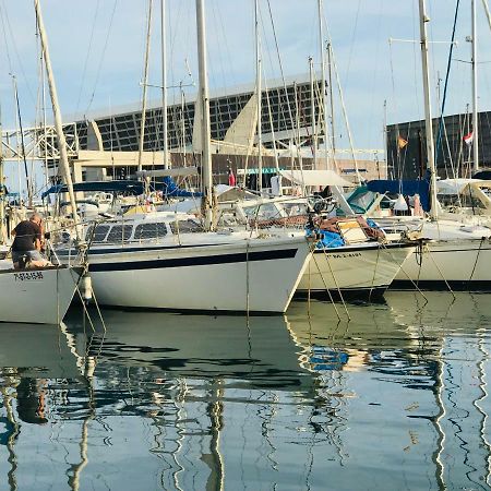 Sleep & Boats Barcelona City Sant Adria de Besos Exterior foto