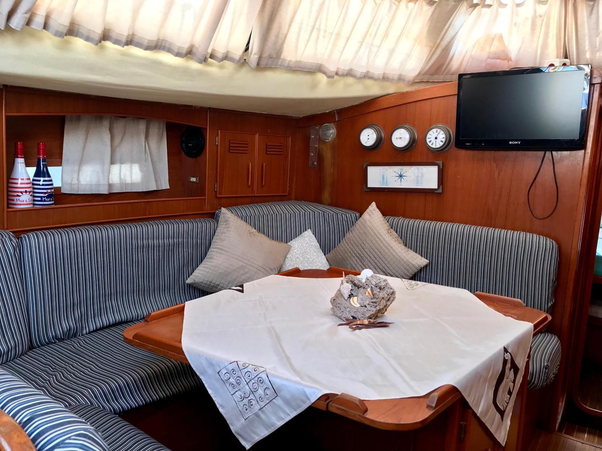 Sleep & Boats Barcelona City Sant Adria de Besos Exterior foto